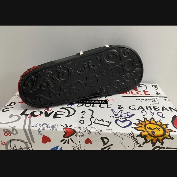 Authentic- New- Dolce & Gabbana Slides - Picture 3 of 5
